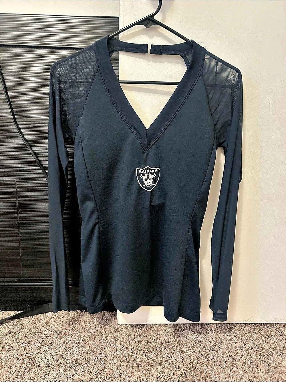 Raiders Long Sleeve V-Neck Jersey in Black Like New